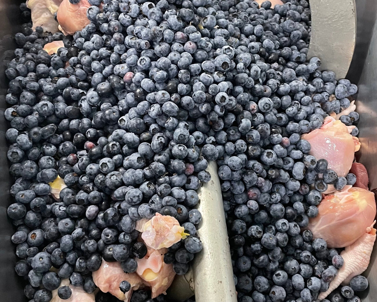 Blueberry / Chicken / Beef   Ready to grind ￼